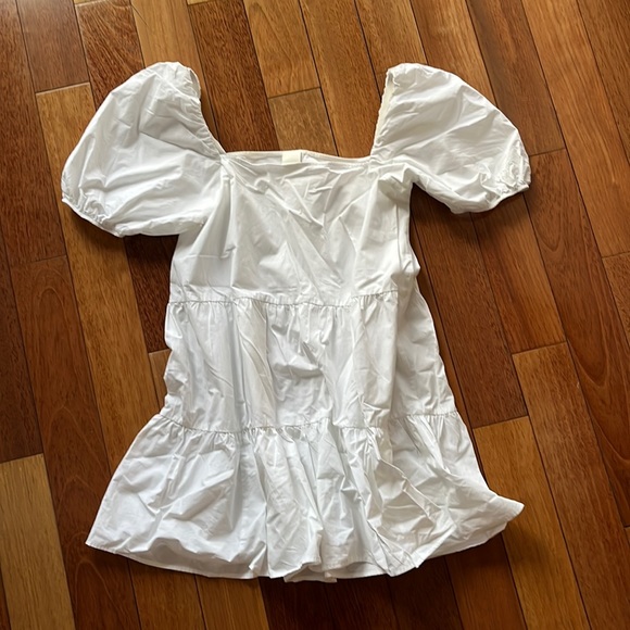 H&M puff sleeve dress - Picture 3 of 3